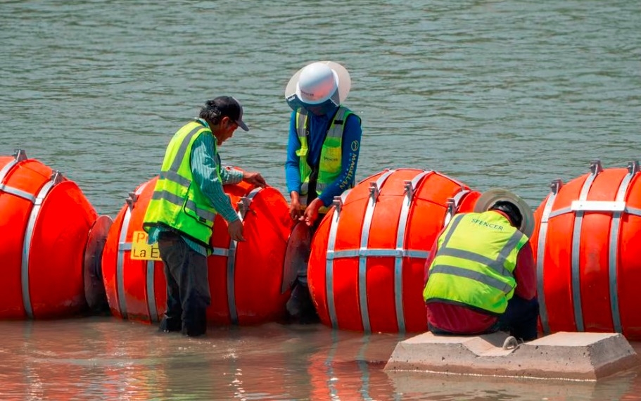 Tribunal revoca orden a Texas de remover las boyas fronterizas