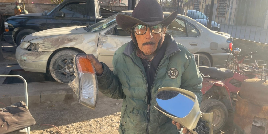 Sin respuesta: Adulto mayor afectado por zanja de SIMAS espera compensación