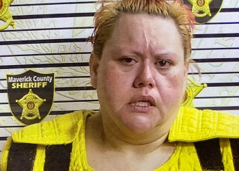Mujer de Eagle Pass arrestada por agredir a su hermana en disturbio doméstico