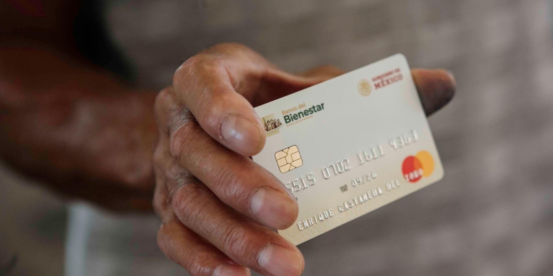 Adelantan pagos de Pensión Bienestar a adultos mayores en México