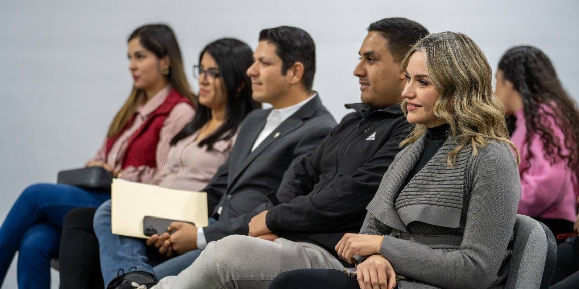 Llevan a Cabo Conferencia para Jóvenes Artistas en Piedras Negras