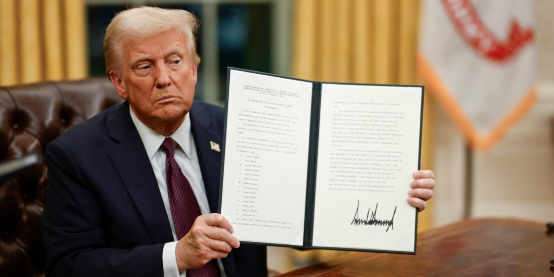 Donald Trump inicia mandato con decisiones controvertidas y reformas radicales