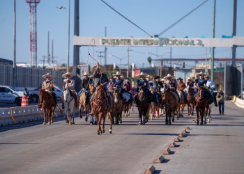 Celebran el 25 aniversario de la Cabalgata “La Grande”
