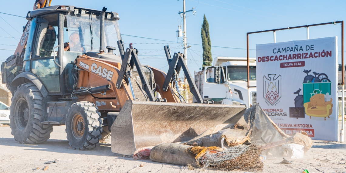 Continúa la Intensa Campaña de Descacharrización en Piedras Negras