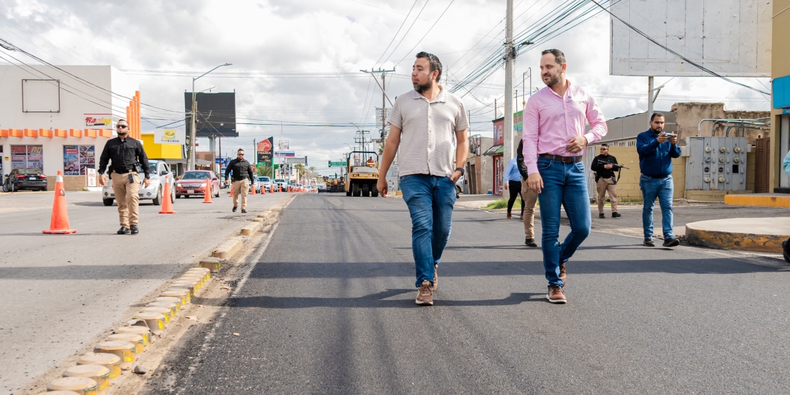 Gobierno Municipal supervisa avances en la rehabilitación de la Avenida Carranza