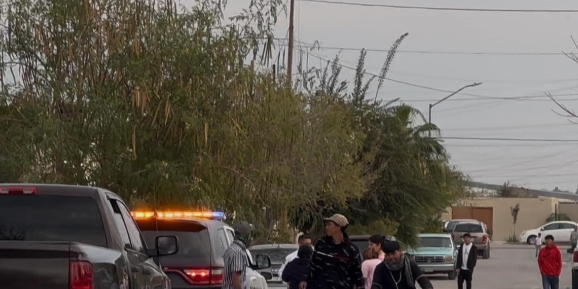 Riña entre adolescentes deja daños materiales en la colonia Nueva República