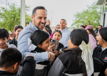 Jacobo Rodríguez encabeza Brigada Juventud Nigropetense en la secundaria Salvador Chavarria