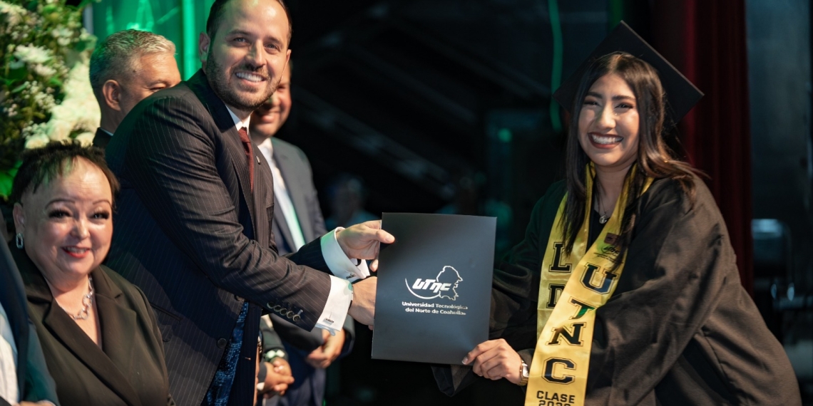 Gobierno Municipal felicita a las y los nuevos profesionistas de la generación 2024-2026